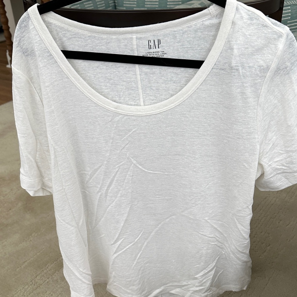 BRAND NEW WITH TAGS! GAP Women's Classic White Short Sleeve Tee